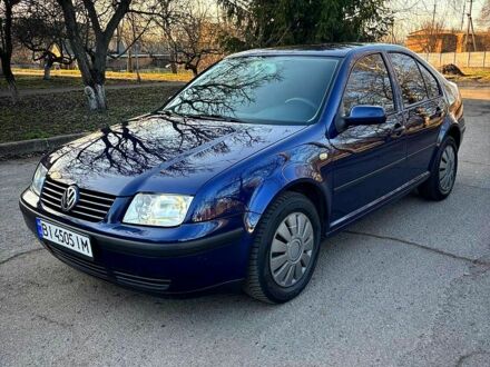 Синій Фольксваген Бора, об'ємом двигуна 1.6 л та пробігом 221 тис. км за 4500 $, фото 1 на Automoto.ua