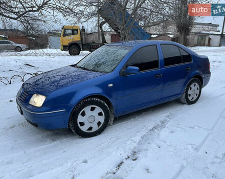 Синий Фольксваген Бора, объемом двигателя 1.6 л и пробегом 252 тыс. км за 2750 $, фото 1 на Automoto.ua