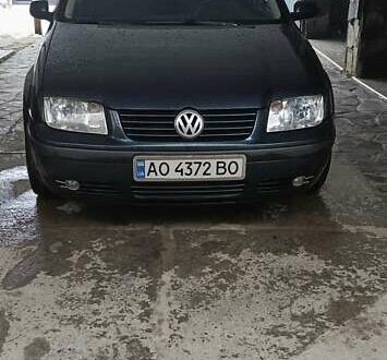 Синій Фольксваген Бора, об'ємом двигуна 1.6 л та пробігом 220 тис. км за 3500 $, фото 1 на Automoto.ua