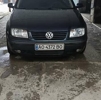 Синий Фольксваген Бора, объемом двигателя 1.6 л и пробегом 220 тыс. км за 3500 $, фото 1 на Automoto.ua