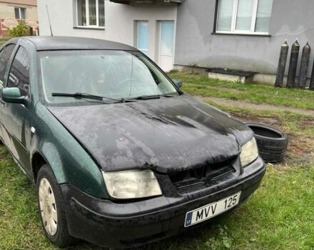 Зеленый Фольксваген Бора, объемом двигателя 1.8 л и пробегом 350 тыс. км за 899 $, фото 3 на Automoto.ua