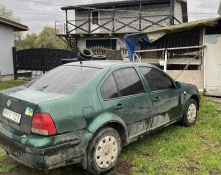 Зеленый Фольксваген Бора, объемом двигателя 1.8 л и пробегом 350 тыс. км за 899 $, фото 1 на Automoto.ua