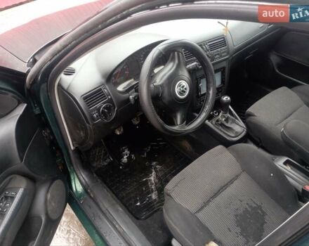 Зеленый Фольксваген Бора, объемом двигателя 1.6 л и пробегом 344 тыс. км за 2699 $, фото 12 на Automoto.ua