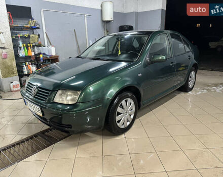 Зеленый Фольксваген Бора, объемом двигателя 1.6 л и пробегом 340 тыс. км за 2650 $, фото 3 на Automoto.ua