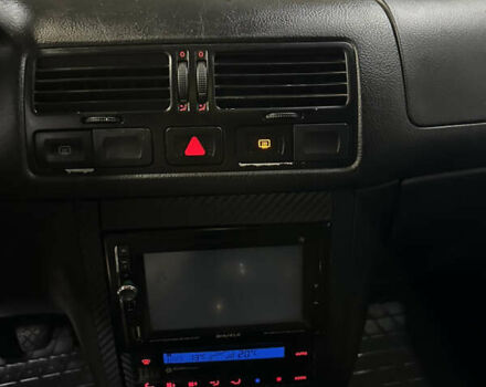 Зеленый Фольксваген Бора, объемом двигателя 1.6 л и пробегом 340 тыс. км за 2650 $, фото 12 на Automoto.ua