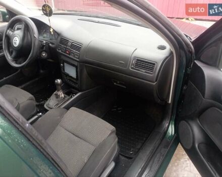 Зеленый Фольксваген Бора, объемом двигателя 1.6 л и пробегом 344 тыс. км за 2699 $, фото 10 на Automoto.ua