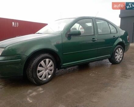 Зеленый Фольксваген Бора, объемом двигателя 1.6 л и пробегом 344 тыс. км за 2699 $, фото 1 на Automoto.ua