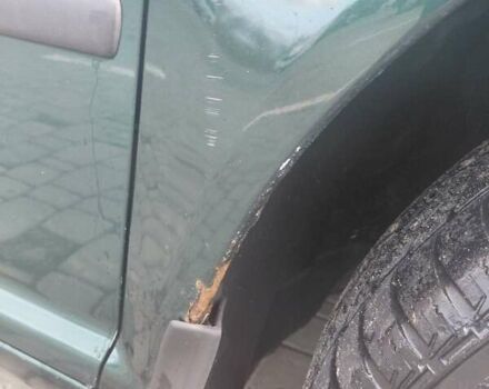 Зеленый Фольксваген Бора, объемом двигателя 1.9 л и пробегом 485 тыс. км за 3600 $, фото 4 на Automoto.ua