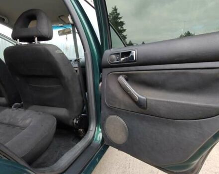 Зеленый Фольксваген Бора, объемом двигателя 0 л и пробегом 310 тыс. км за 4150 $, фото 8 на Automoto.ua