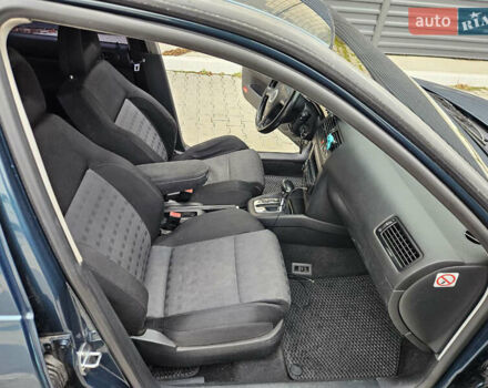 Зеленый Фольксваген Бора, объемом двигателя 1.6 л и пробегом 283 тыс. км за 4200 $, фото 7 на Automoto.ua