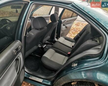 Зеленый Фольксваген Бора, объемом двигателя 1.6 л и пробегом 251 тыс. км за 5200 $, фото 11 на Automoto.ua