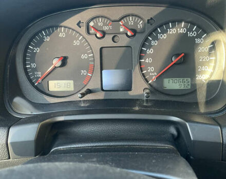 Зеленый Фольксваген Бора, объемом двигателя 1.6 л и пробегом 170 тыс. км за 5400 $, фото 18 на Automoto.ua