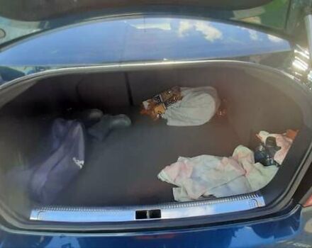 Зелений Фольксваген Бора, об'ємом двигуна 2 л та пробігом 174 тис. км за 5500 $, фото 10 на Automoto.ua