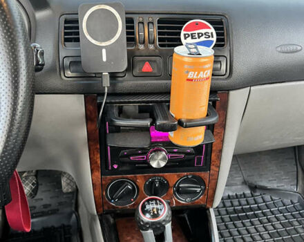 Зеленый Фольксваген Бора, объемом двигателя 1.9 л и пробегом 351 тыс. км за 4500 $, фото 12 на Automoto.ua