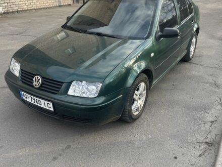 Зеленый Фольксваген Бора, объемом двигателя 1.9 л и пробегом 380 тыс. км за 4500 $, фото 1 на Automoto.ua