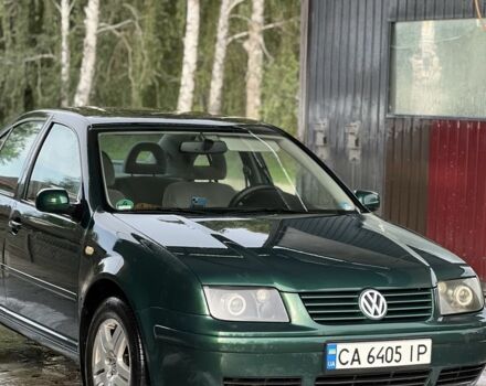 Зеленый Фольксваген Бора, объемом двигателя 1.6 л и пробегом 284 тыс. км за 3200 $, фото 1 на Automoto.ua