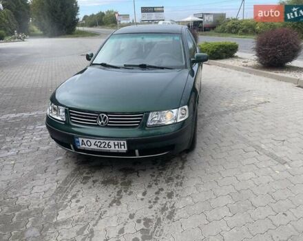 Зелений Фольксваген Бора, об'ємом двигуна 1.8 л та пробігом 330 тис. км за 3800 $, фото 1 на Automoto.ua