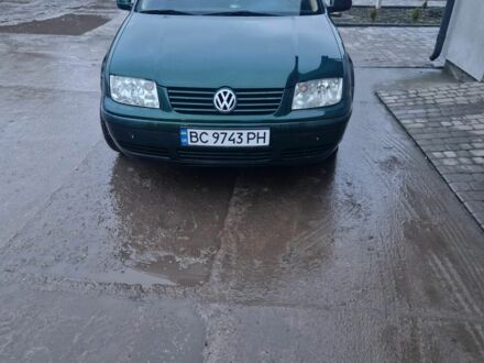 Зелений Фольксваген Бора, об'ємом двигуна 1.6 л та пробігом 274 тис. км за 3000 $, фото 1 на Automoto.ua