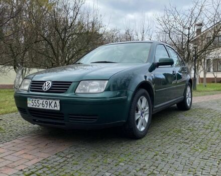 Зеленый Фольксваген Бора, объемом двигателя 1.6 л и пробегом 300 тыс. км за 3500 $, фото 1 на Automoto.ua