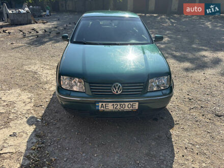 Фольксваген Бора 2002 у Кривому Розі на Automoto.ua Зелений Фольксваген Бора, об'ємом двигуна 2 л та пробігом 276 тис. км за 4300 $, фото 1 на Automoto.ua