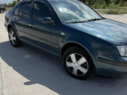 Зеленый Фольксваген Бора, объемом двигателя 1.6 л и пробегом 250 тыс. км за 4600 $, фото 1 на Automoto.ua