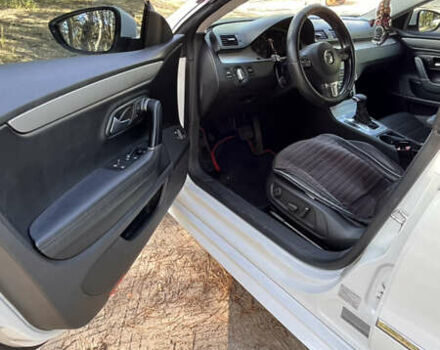 Белый Фольксваген CC / Passat CC, объемом двигателя 1.98 л и пробегом 295 тыс. км за 7500 $, фото 2 на Automoto.ua