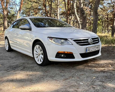 Белый Фольксваген CC / Passat CC, объемом двигателя 1.98 л и пробегом 295 тыс. км за 7500 $, фото 1 на Automoto.ua