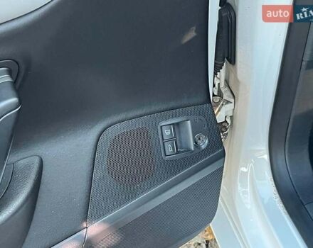 Белый Фольксваген CC / Passat CC, объемом двигателя 2 л и пробегом 244 тыс. км за 7440 $, фото 28 на Automoto.ua