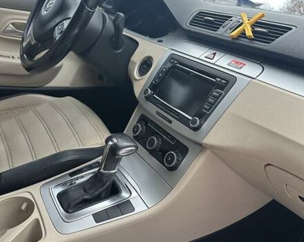 Белый Фольксваген CC / Passat CC, объемом двигателя 1.98 л и пробегом 242 тыс. км за 8300 $, фото 1 на Automoto.ua