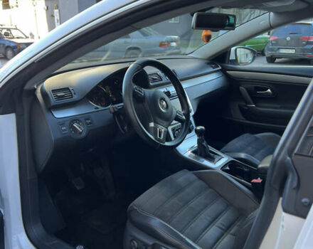 Белый Фольксваген CC / Passat CC, объемом двигателя 1.8 л и пробегом 235 тыс. км за 8500 $, фото 12 на Automoto.ua