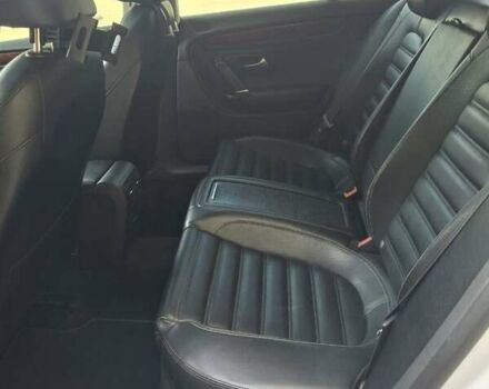 Білий Фольксваген CC / Passat CC, об'ємом двигуна 2 л та пробігом 285 тис. км за 7500 $, фото 2 на Automoto.ua