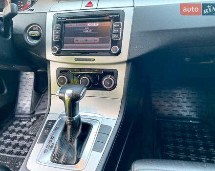 Фольксваген CC / Passat CC 2010 в Виннице на Automoto.ua Белый Фольксваген CC / Passat CC, объемом двигателя 1.98 л и пробегом 214 тыс. км за 7700 $, фото 19 на Automoto.ua