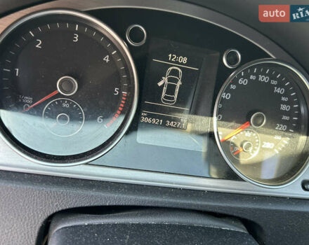 Белый Фольксваген CC / Passat CC, объемом двигателя 1.97 л и пробегом 307 тыс. км за 12000 $, фото 13 на Automoto.ua
