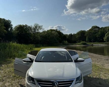 Белый Фольксваген CC / Passat CC, объемом двигателя 1.97 л и пробегом 250 тыс. км за 7500 $, фото 1 на Automoto.ua