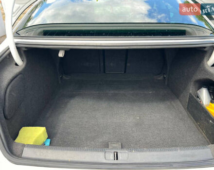 Белый Фольксваген CC / Passat CC, объемом двигателя 1.98 л и пробегом 330 тыс. км за 7600 $, фото 3 на Automoto.ua