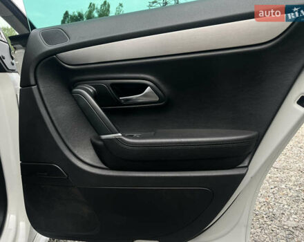 Білий Фольксваген CC / Passat CC, об'ємом двигуна 1.98 л та пробігом 121 тис. км за 10500 $, фото 17 на Automoto.ua