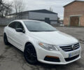 Белый Фольксваген CC / Passat CC, объемом двигателя 1.98 л и пробегом 248 тыс. км за 7000 $, фото 1 на Automoto.ua
