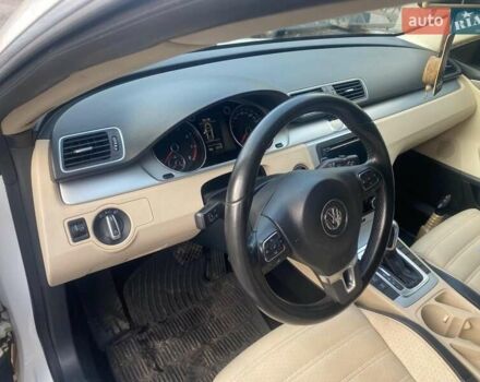 Белый Фольксваген CC / Passat CC, объемом двигателя 2 л и пробегом 318 тыс. км за 8500 $, фото 6 на Automoto.ua