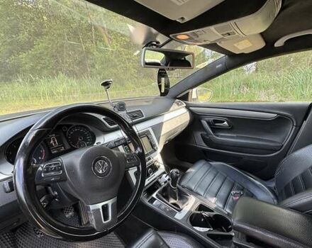 Белый Фольксваген CC / Passat CC, объемом двигателя 1.97 л и пробегом 250 тыс. км за 7500 $, фото 2 на Automoto.ua