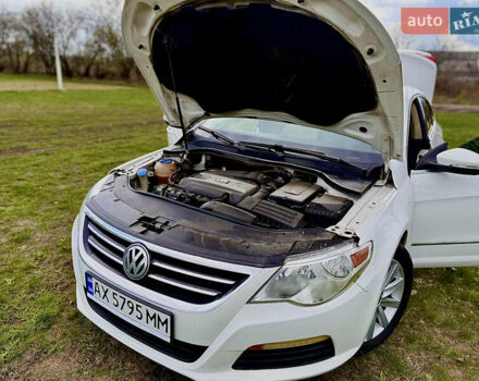 Белый Фольксваген CC / Passat CC, объемом двигателя 2 л и пробегом 219 тыс. км за 8800 $, фото 10 на Automoto.ua