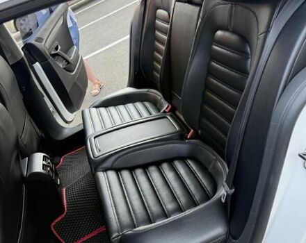 Білий Фольксваген CC / Passat CC, об'ємом двигуна 1.98 л та пробігом 230 тис. км за 10900 $, фото 23 на Automoto.ua