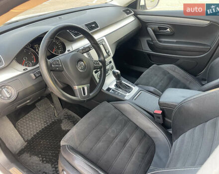 Белый Фольксваген CC / Passat CC, объемом двигателя 1.8 л и пробегом 235 тыс. км за 8900 $, фото 16 на Automoto.ua