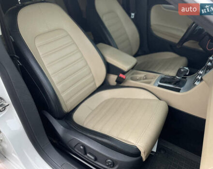 Білий Фольксваген CC / Passat CC, об'ємом двигуна 1.98 л та пробігом 234 тис. км за 9900 $, фото 24 на Automoto.ua