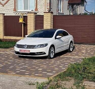 Белый Фольксваген CC / Passat CC, объемом двигателя 1.97 л и пробегом 181 тыс. км за 12799 $, фото 3 на Automoto.ua