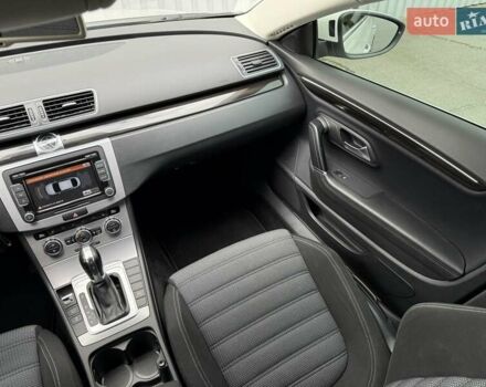 Белый Фольксваген CC / Passat CC, объемом двигателя 1.97 л и пробегом 132 тыс. км за 14500 $, фото 12 на Automoto.ua