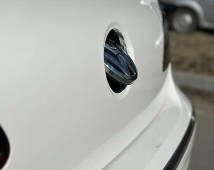 Белый Фольксваген CC / Passat CC, объемом двигателя 1.8 л и пробегом 220 тыс. км за 9600 $, фото 9 на Automoto.ua