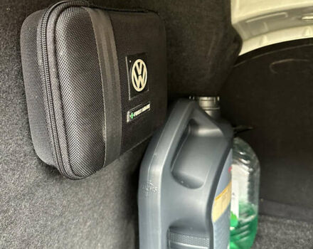 Белый Фольксваген CC / Passat CC, объемом двигателя 1.98 л и пробегом 150 тыс. км за 11500 $, фото 8 на Automoto.ua