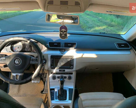 Белый Фольксваген CC / Passat CC, объемом двигателя 1.98 л и пробегом 260 тыс. км за 10400 $, фото 6 на Automoto.ua