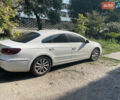 Белый Фольксваген CC / Passat CC, объемом двигателя 2 л и пробегом 240 тыс. км за 8000 $, фото 1 на Automoto.ua