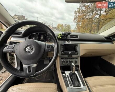 Фольксваген CC / Passat CC 2012 у Києві на Automoto.ua Білий Фольксваген CC / Passat CC, об'ємом двигуна 1.98 л та пробігом 268 тис. км за 9400 $, фото 12 на Automoto.ua